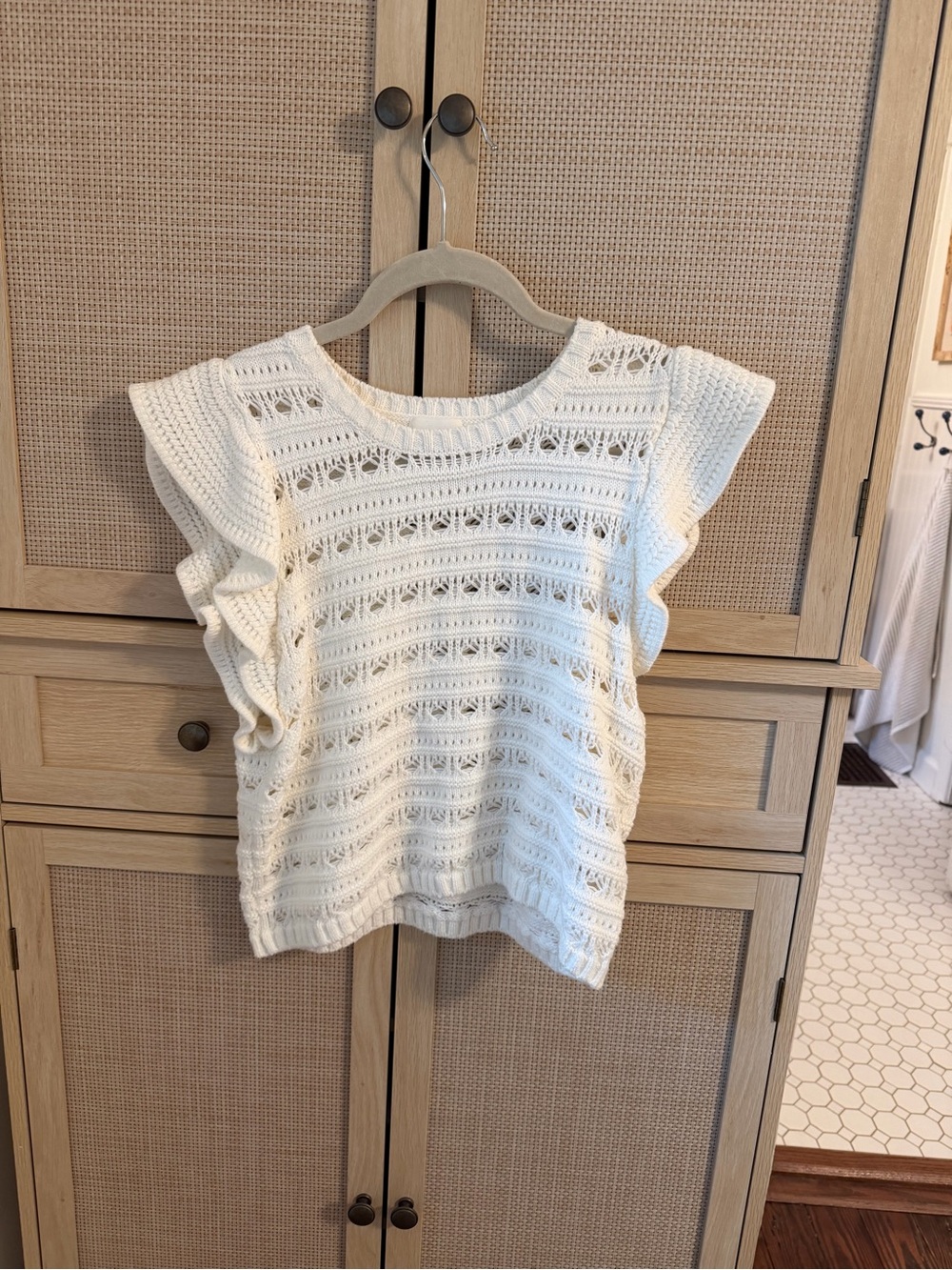 H&M Cream Crochet Ruffle Sleeve Knit Top